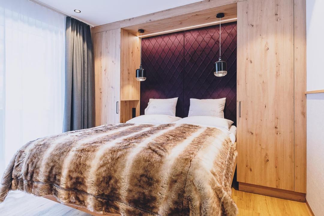 Dorfkrug Kaprun - Luxury Suites & Appartements Экстерьер фото