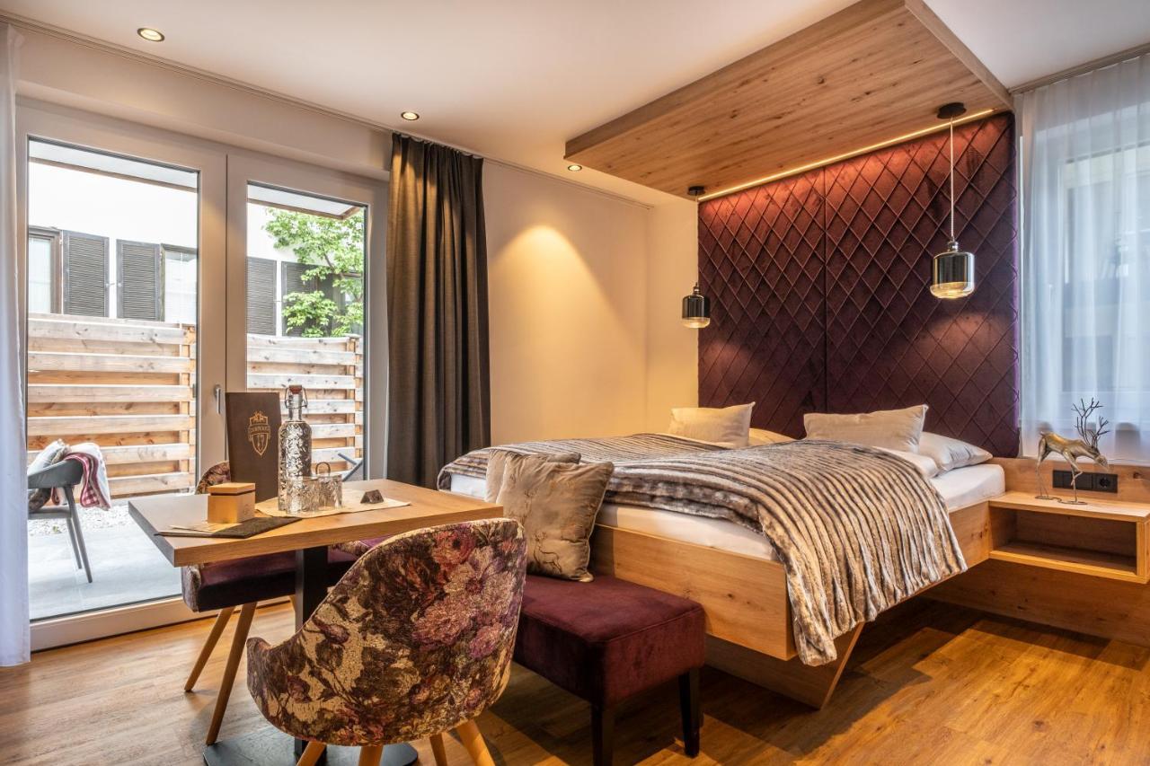 Dorfkrug Kaprun - Luxury Suites & Appartements Экстерьер фото