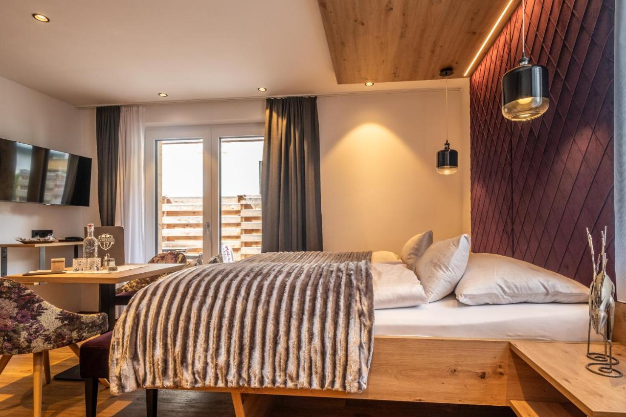 Dorfkrug Kaprun - Luxury Suites & Appartements Экстерьер фото
