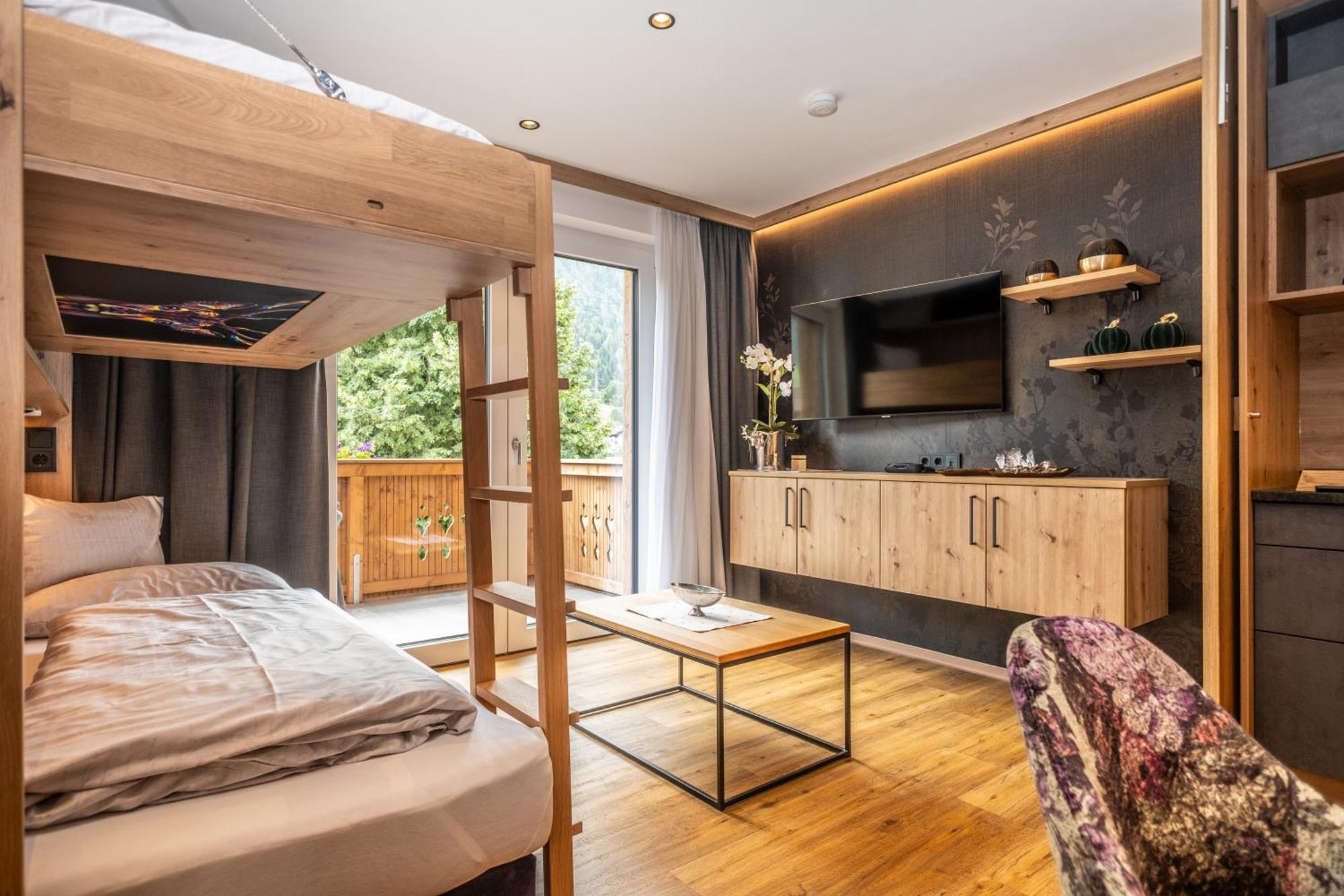 Dorfkrug Kaprun - Luxury Suites & Appartements Экстерьер фото